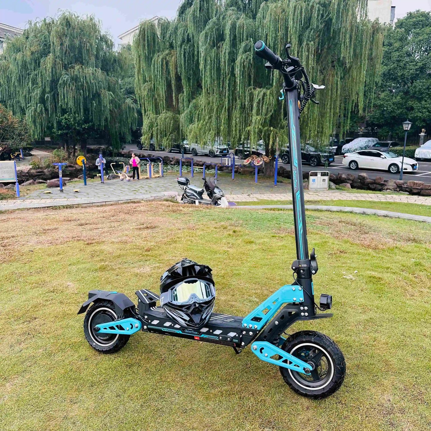 DriveTron 31mph 50kmh Double Absorber Brake Powerful Off-road Adult Big 48V 10inch Tires Adult Electric Scooter